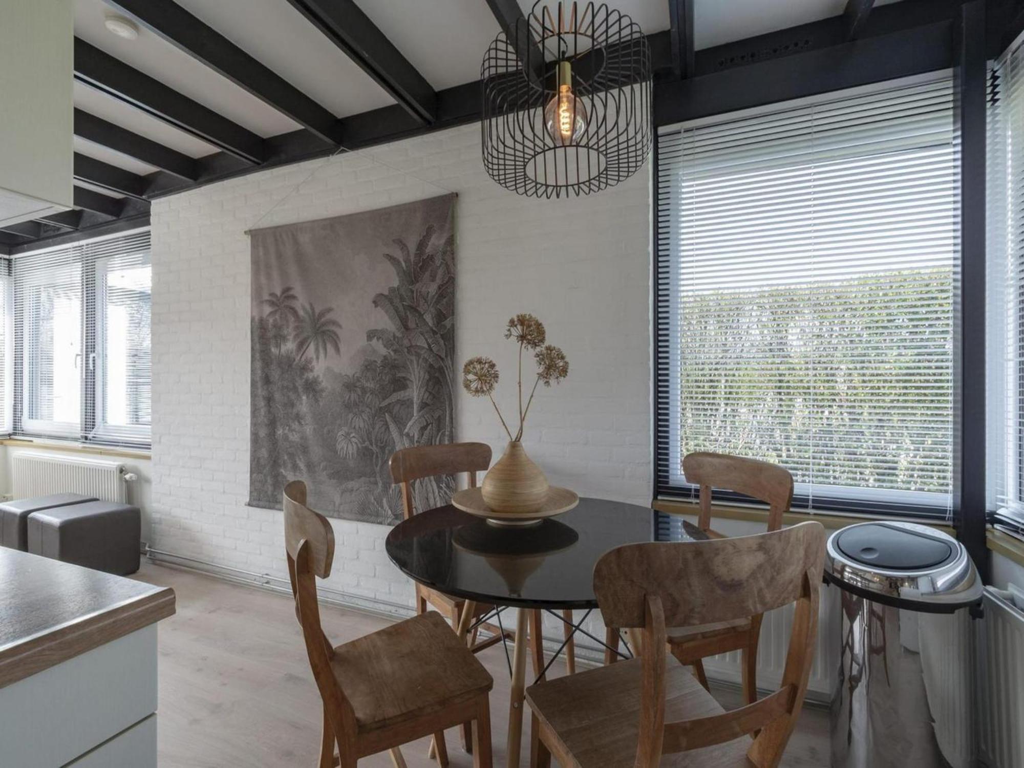 Attractive Bungalow With Modern Furnishings Sint Maartensvlotbrug 外观 照片