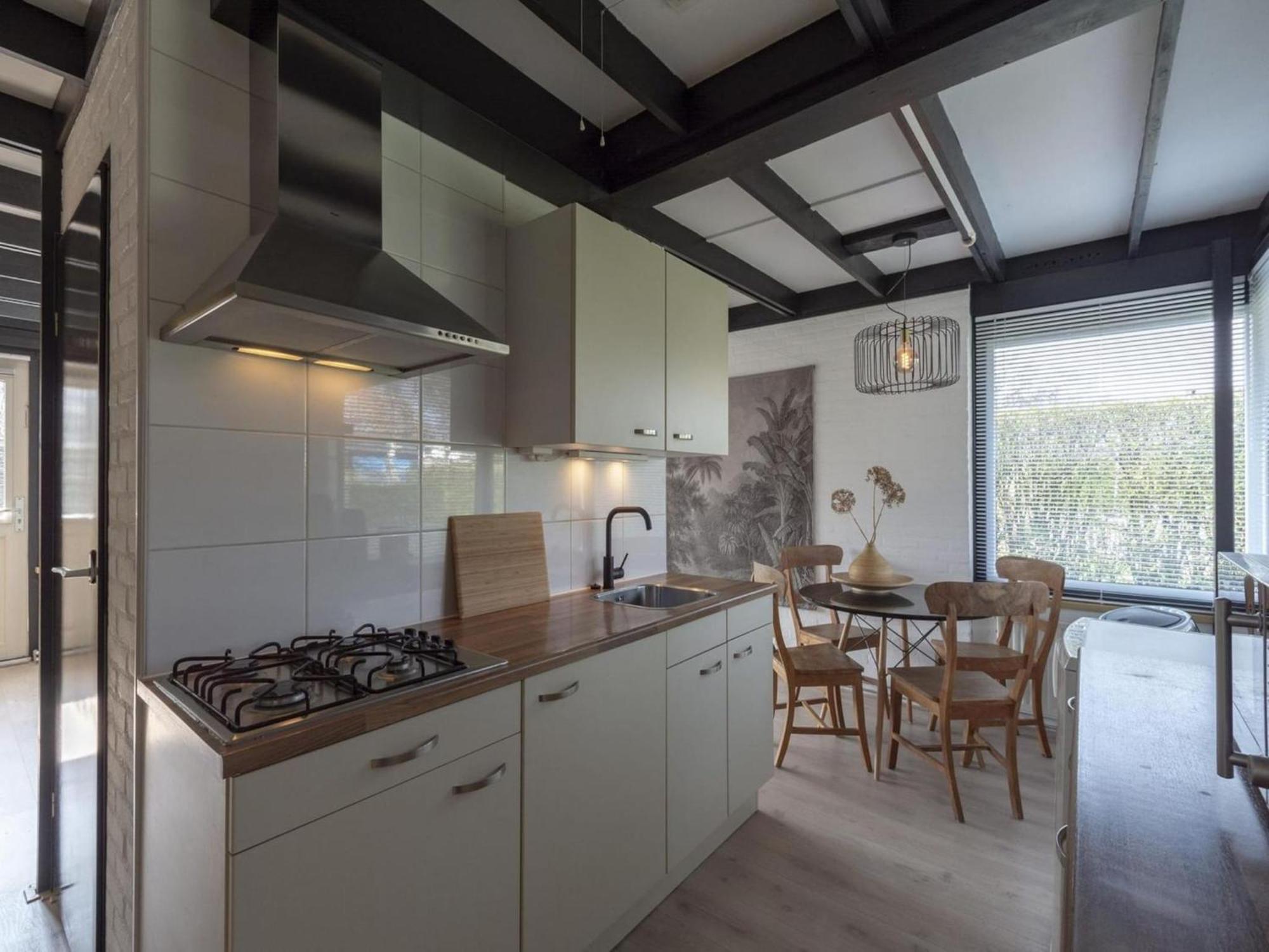 Attractive Bungalow With Modern Furnishings Sint Maartensvlotbrug 外观 照片